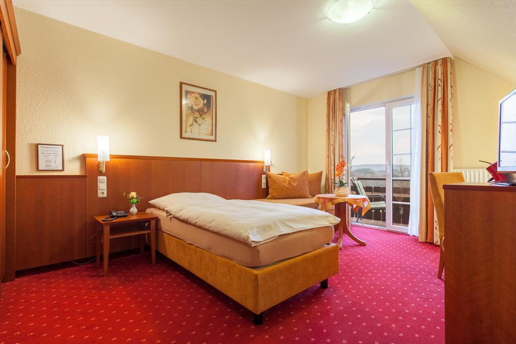 Hotel Restaurant Sonnenhof Weyerbusch Eksteriør billede