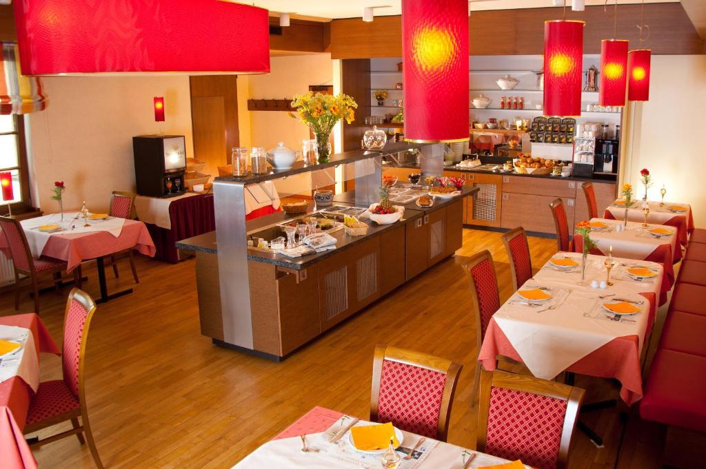 Hotel Restaurant Sonnenhof Weyerbusch Eksteriør billede