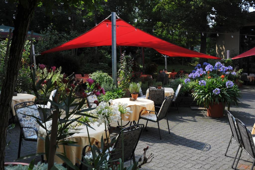 Hotel Restaurant Sonnenhof Weyerbusch Eksteriør billede