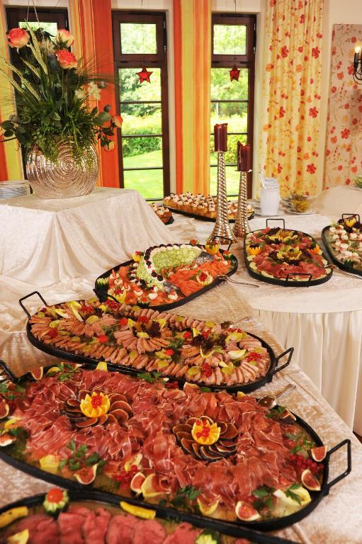 Hotel Restaurant Sonnenhof Weyerbusch Eksteriør billede