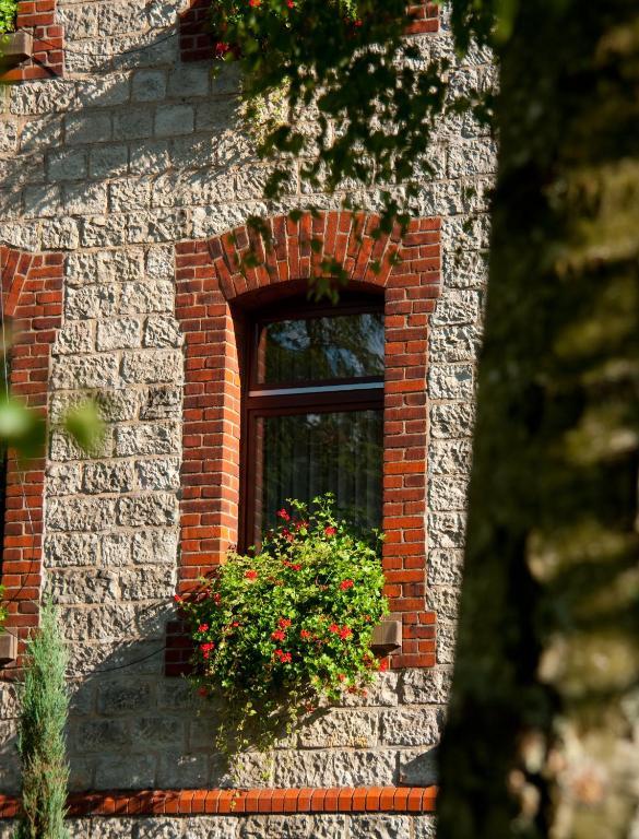 Hotel Restaurant Sonnenhof Weyerbusch Eksteriør billede