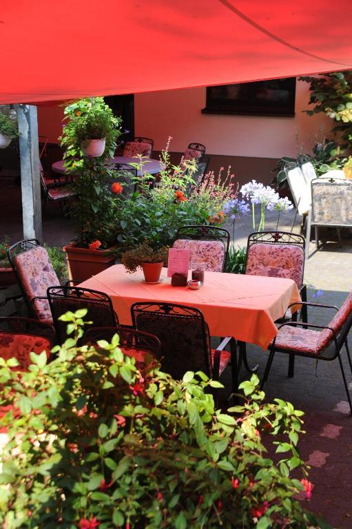Hotel Restaurant Sonnenhof Weyerbusch Eksteriør billede